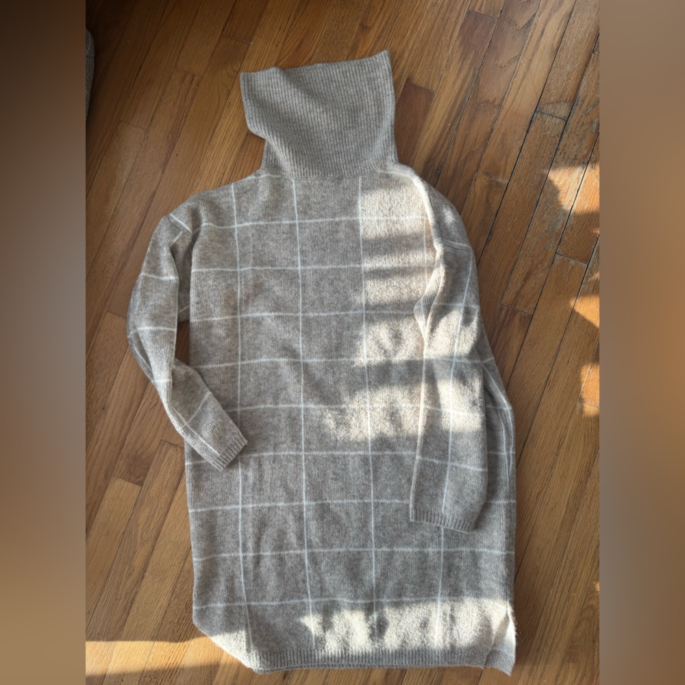 Size small maternity sweater dress
